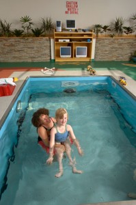 Hydroworx-00001811163 Adult and Child doing hydro therapy