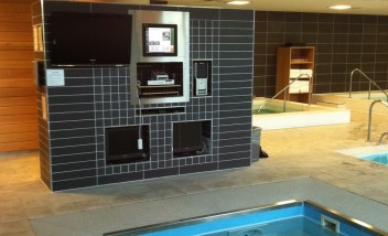 HydroWorx Pool camera to monitor displays