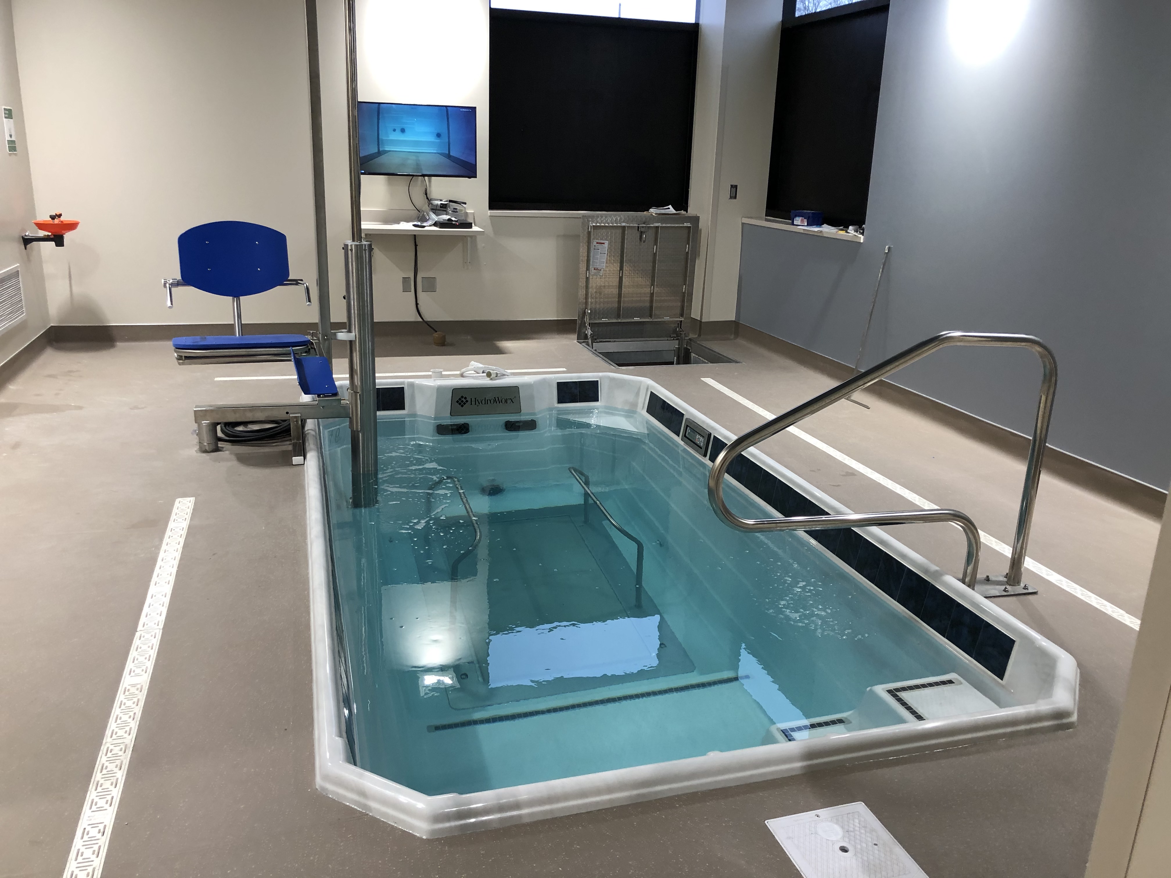 HydroWorx therapy pool