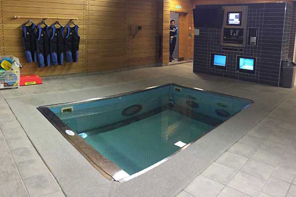 Indoor HydroWorx pool