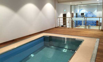 Upstairs HydroWorx pool area