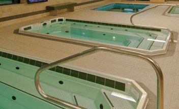 HydroWorx Plunge Pool Side View